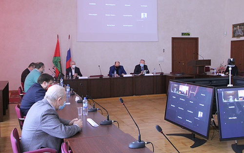 На конференции